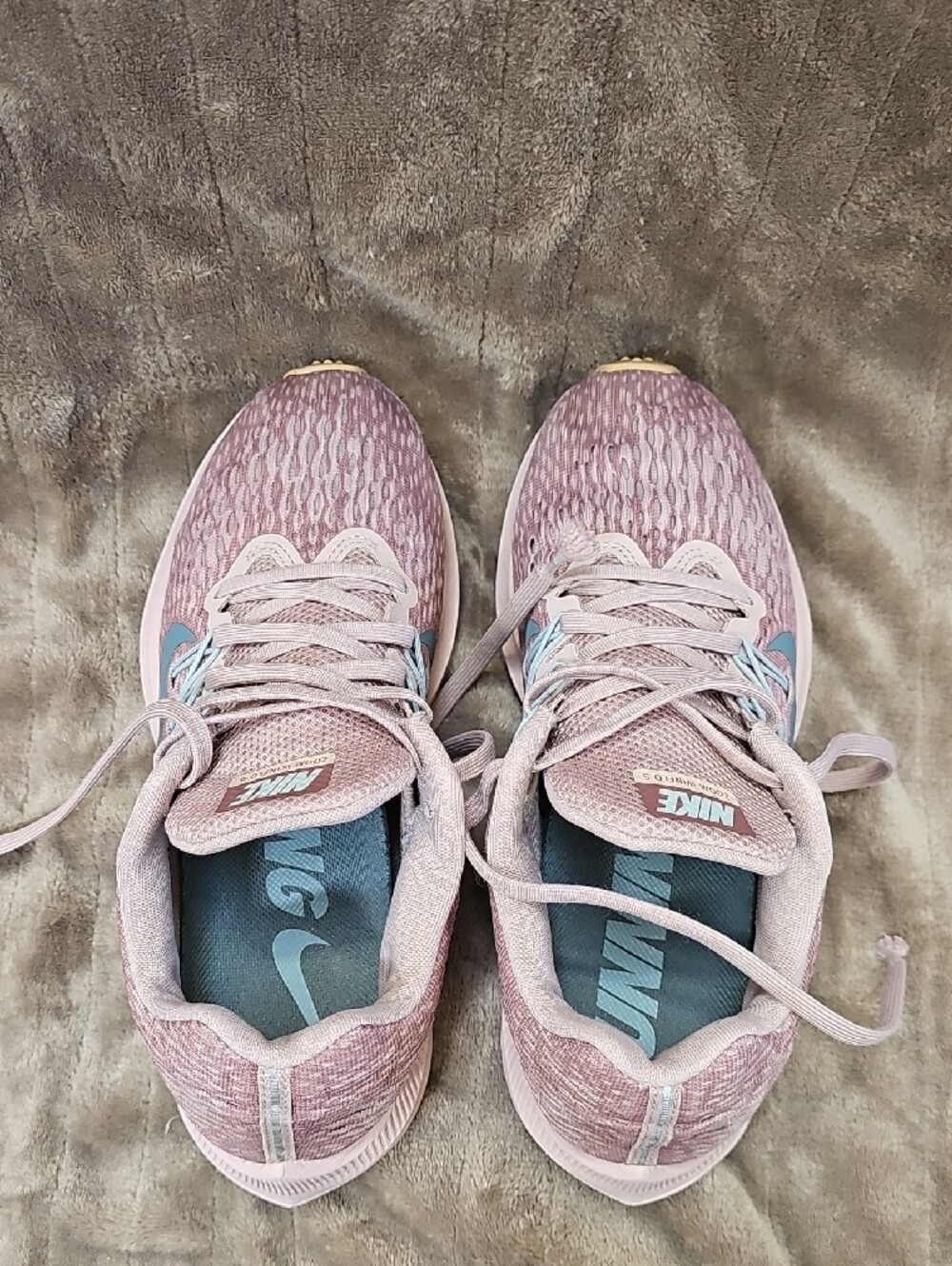Nike Zoom Winflo 5 Women's Running Shoe - Dusty Rose with Teal Swoosh - Picture 7 of 11